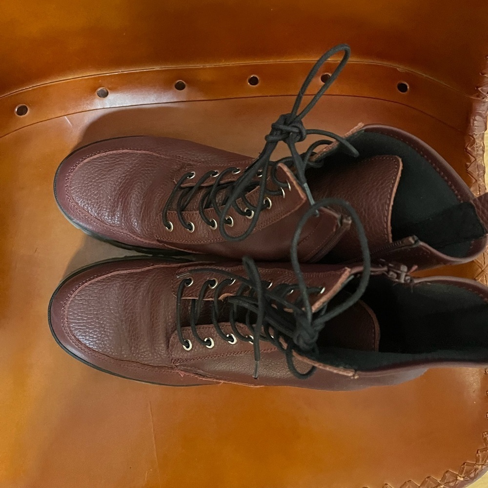 Free People Baxter lug sole boots in wine - Picture 3 of 10